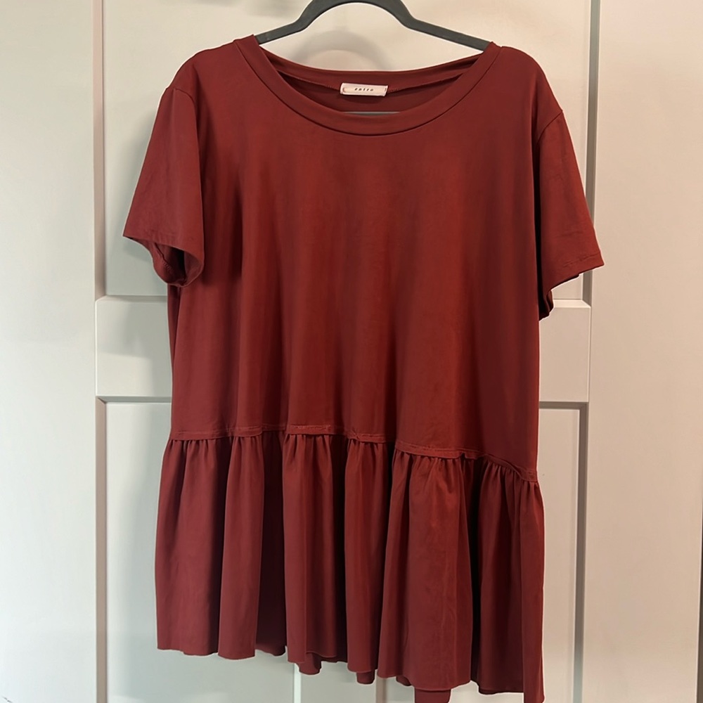 Entro peplum short sleeve shirt Large